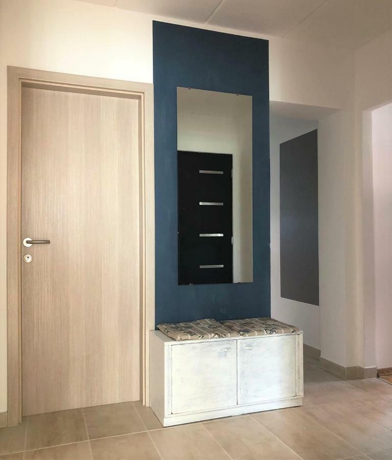 דירות מאלי לוסיניי Apartman Gloria מראה חיצוני תמונה