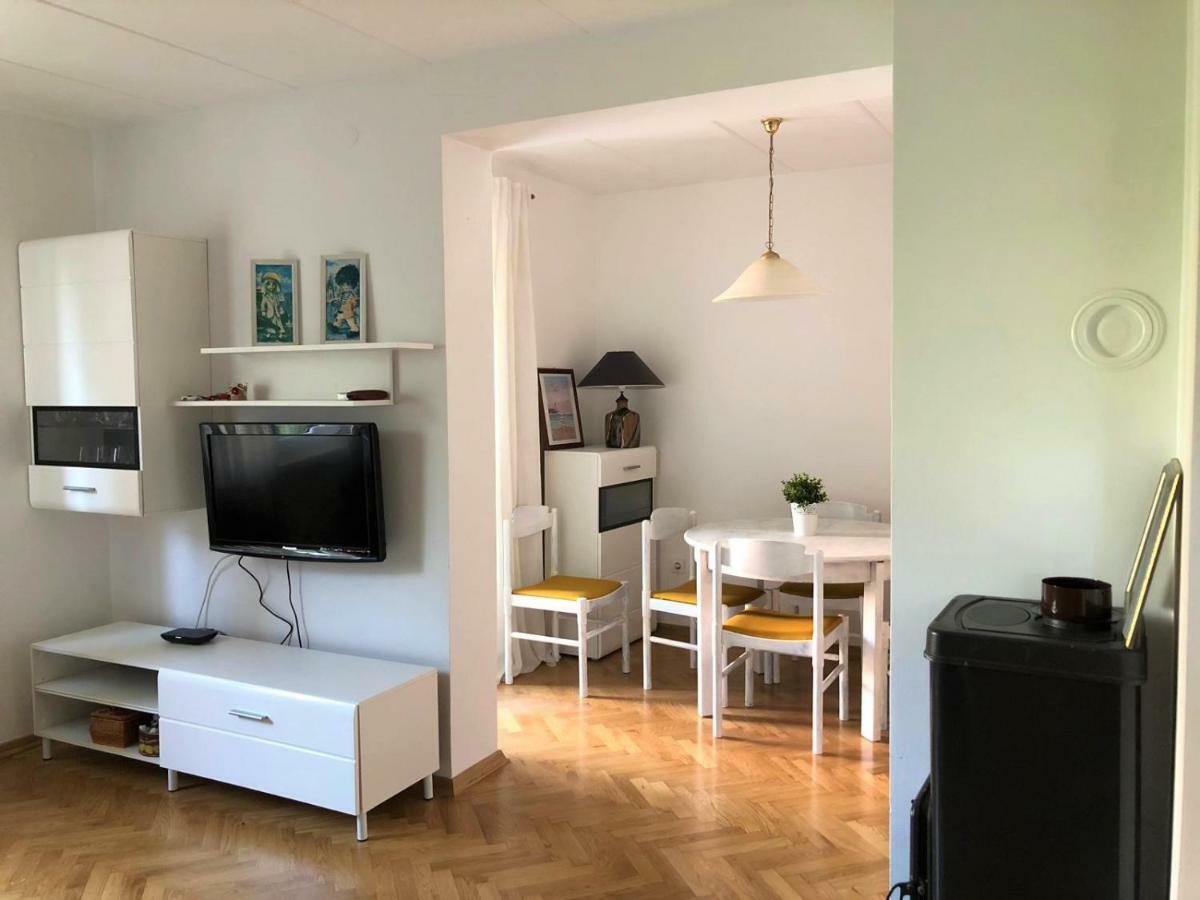דירות מאלי לוסיניי Apartman Gloria מראה חיצוני תמונה
